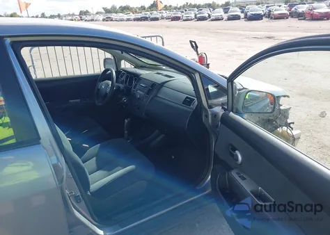 2011 Nissan Versa 1.8S z USA, uszkodzony, nr VIN 3N1BC1AP3BL391686